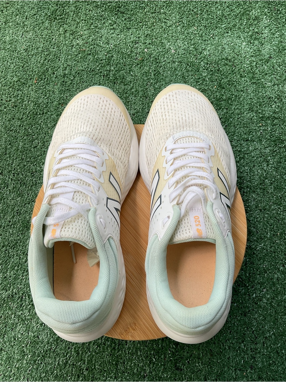 New Balance Fresh Foam 520 v1 Women’s Size 8.5 White Mint Running Sneakers - Picture 8 of 11